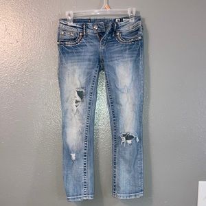 Miss me distressed capri